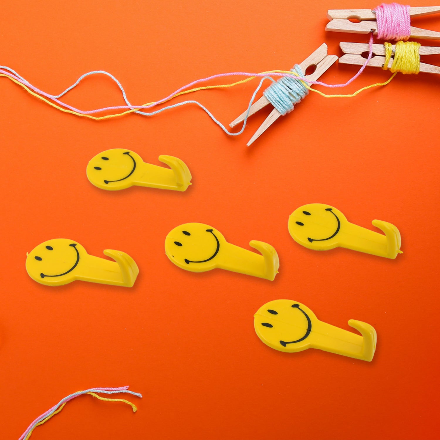 4984 4 Pc Adhesive Hook For Holding Stuffskey And Other Items 4984 4 Pc Adhesive Hook For Holding Stuffskey And Other Items